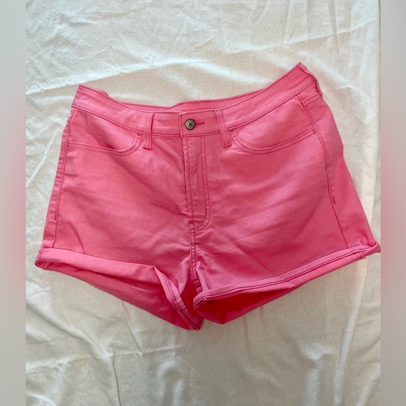NWOT Old Navy Women’s 12 Hi-Rise Pink Stretchy Denim Shorts - Picture 1 of 3